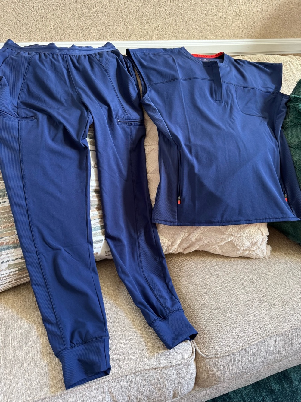 Infinity Navy blue scrub set, new without tags